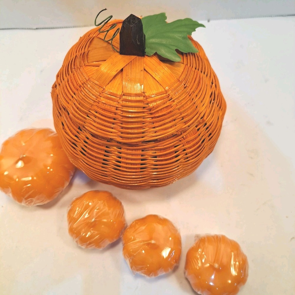 Avon Fall Lot - Harvest Potpourri Wicker Pumpkin Basket & 4 Pumpkin Candles - Picture 3 of 5